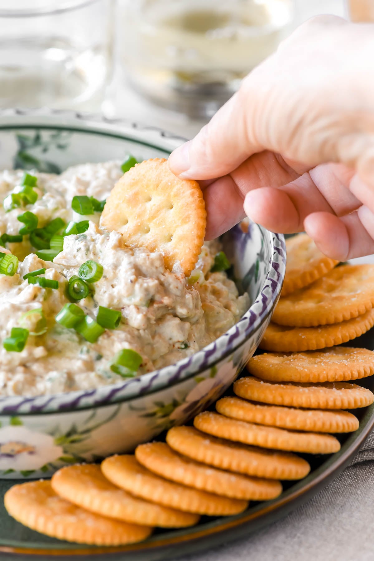 The Best Old Fashioned Clam Dip: Perfect for Any Gathering